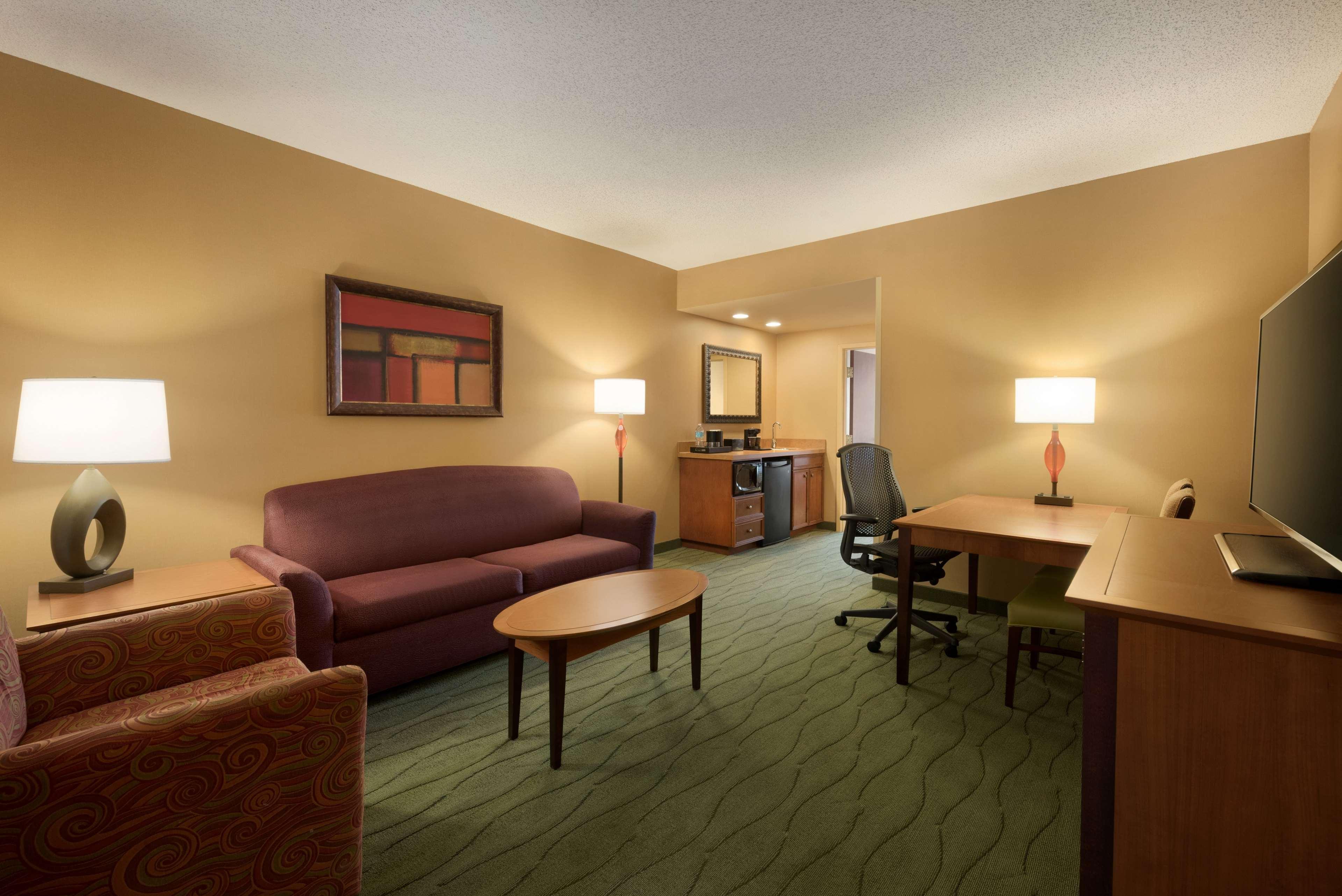 Embassy Suites East Peoria Hotel And Riverfront Conference Center Eksteriør billede