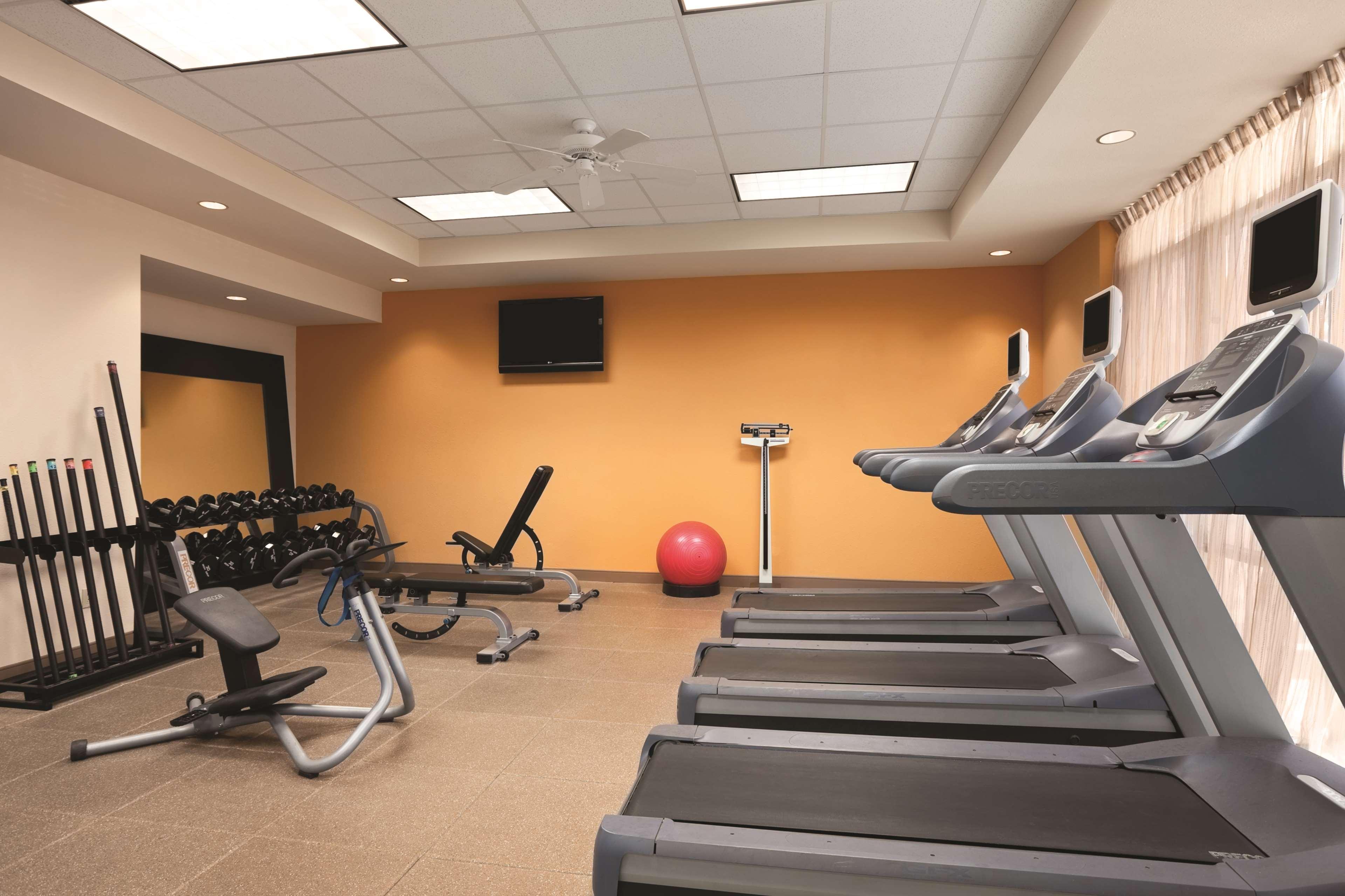 Embassy Suites East Peoria Hotel And Riverfront Conference Center Faciliteter billede