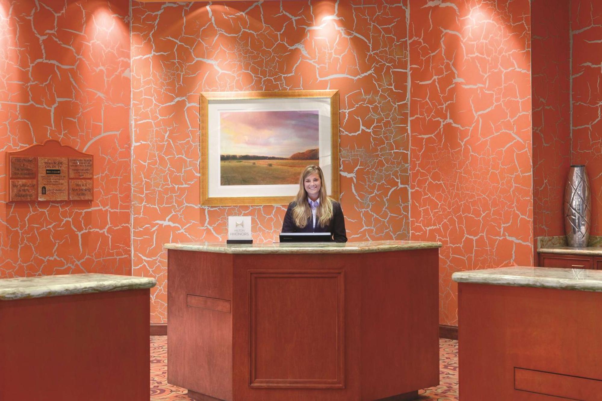 Embassy Suites East Peoria Hotel And Riverfront Conference Center Eksteriør billede